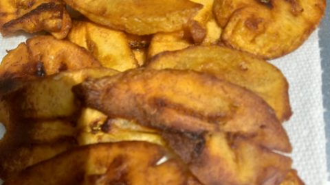 plates of fried sweet plantains