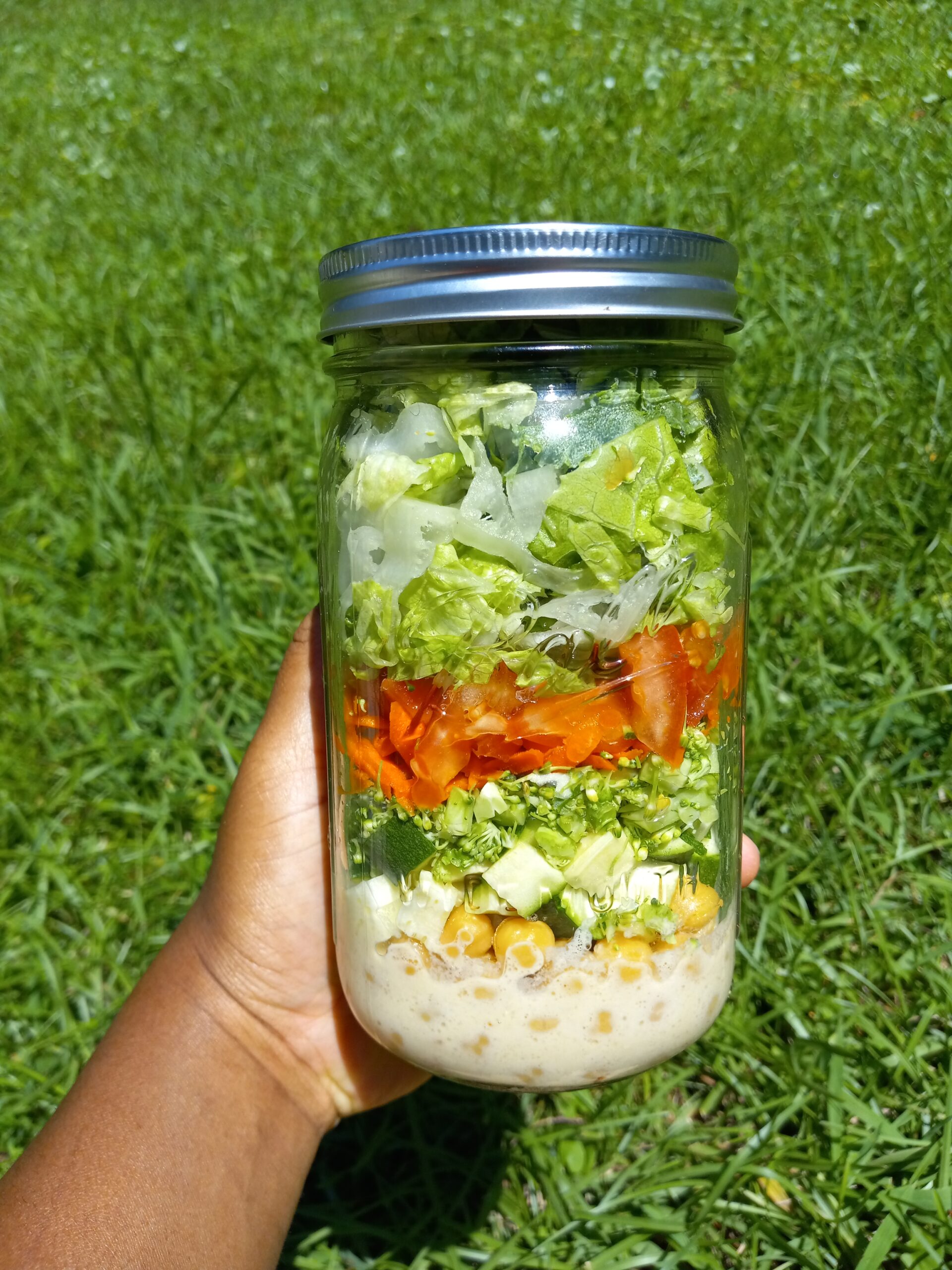 Chickpea Mason Jar Salad – great for meal-prepping